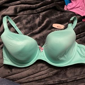 Victoria’s Secret bra